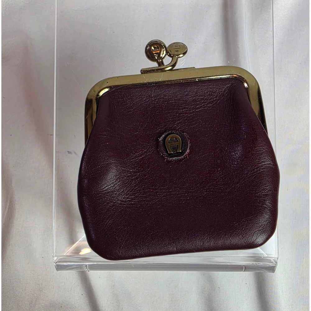 Vintage Etienne Aigner Burgundy Leather Kiss Lock Coin Purse 70s Gold Logo - Picture 3 of 6